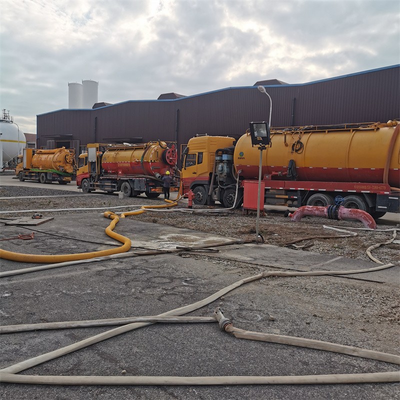 青川污水池清理