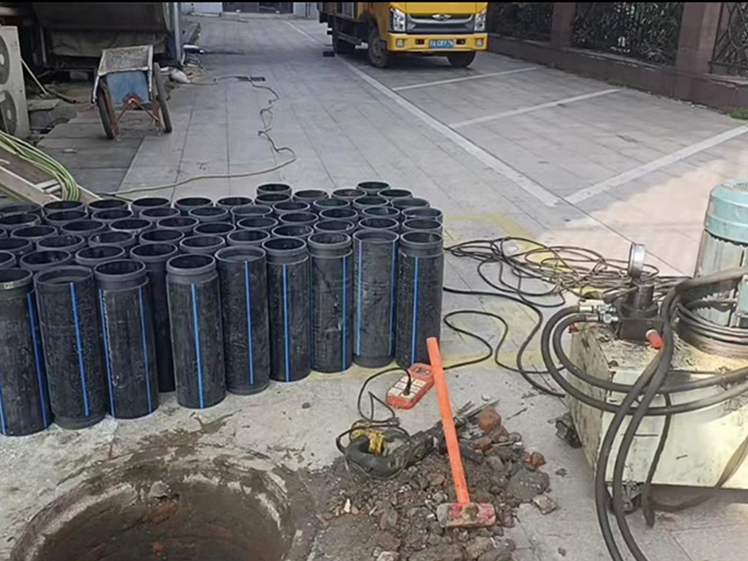 青川PE置换管厂家 DN315置换管 非开挖管短管置换